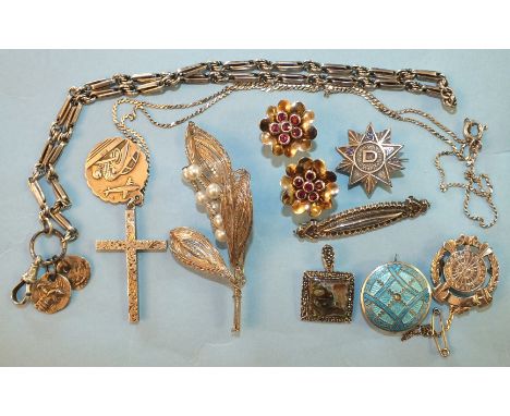 A blue guilloche-enamelled 935 silver circular brooch set pearl and other items.