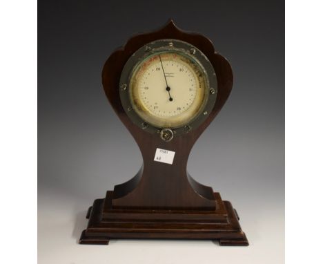Aeronautica/Aviation - an early 20th century aircraft barometer, mounted for the mantel, 6.5cm silvered register inscribed Co