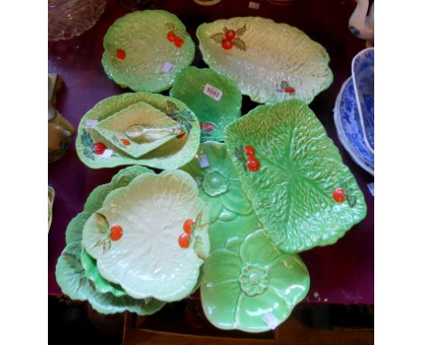 A quantity of green salad leaf ceramics including Carltonware, Beswick, etc. - spoon a/f