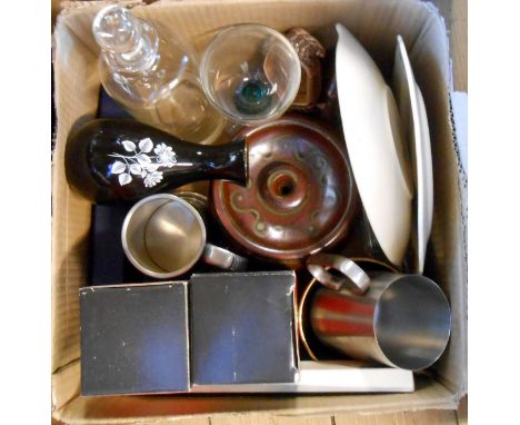 A box containing a quantity of ceramics and glassware including Royal Doulton 'Old Coaching Scenes' plate, Wade crab form tri