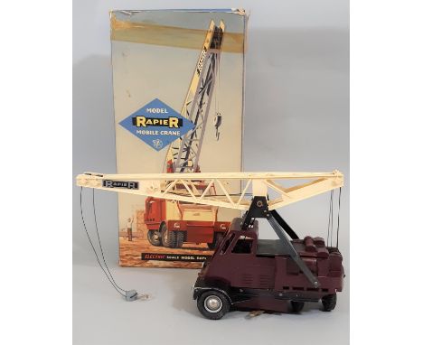 Vintage model crane 'Rapier Electric Scale Model' by Victory Industries, boxed (untested) 