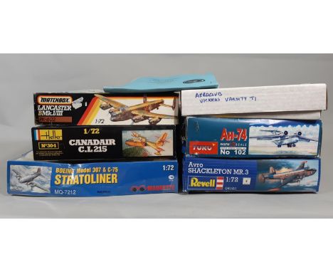 7 boxed model aircraft kits, all 1:72 scale. Includes models by Heller, Maquette, Toko, Revell, Aeroclub, Matchbox and Contra