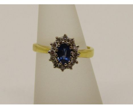 18ct sapphire and diamond cluster ring, size K/L, 3.7g 