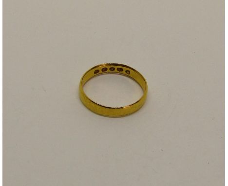 22ct wedding ring, size K, 2.5g 