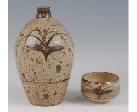 David Leach (1911-2005) - a Lowerdown studio pottery foxglove decorated vase, of ovoid tapering form, impressed monogram towa