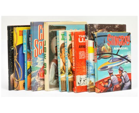 Quantity of Vintage Books and Annuals x10 includes Stingray, Thunderbirds, Joe 90, Captain Scarlet, Dr Who with others. Fair 