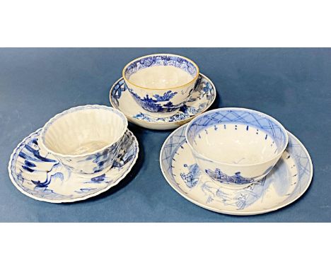 Six Chinese blue and white porcelain pieces, (18th/19th Century), to include: three cups and three dishes, lobed cup and dish