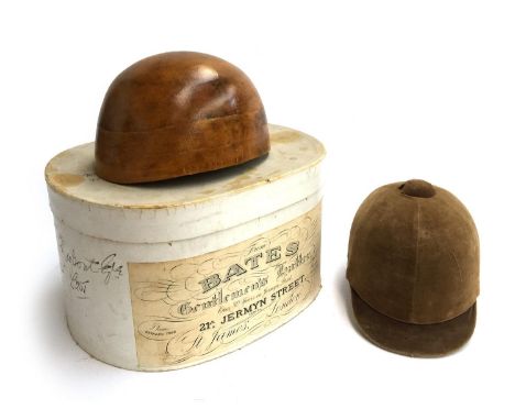 A Bates, Jermyn Street London early 20th century jockey skull cap, as worn by Bobby Petre, amateur winner of the Grand Nation