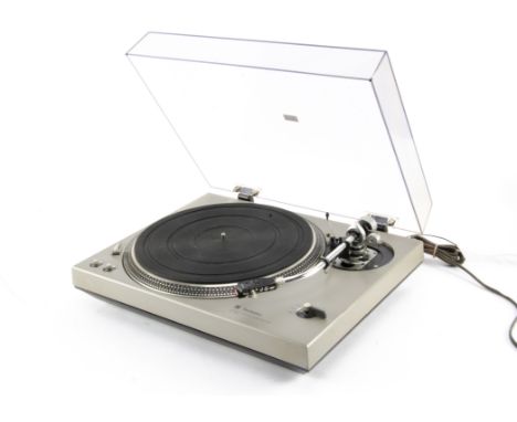 Technics Record Deck, Technics record deck SL-150 Direct Drive player system with SME tone arm 3000, perspex lid in good cond