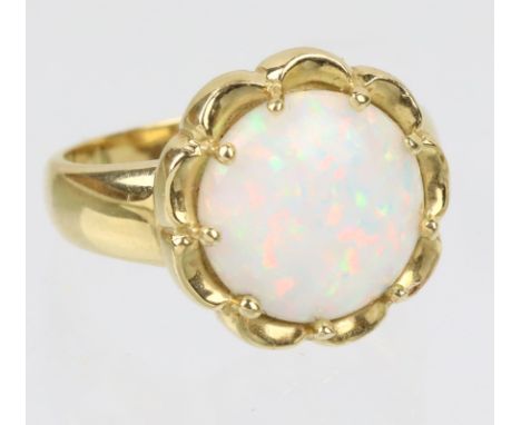 Opal Ring - GG 585 Goldschmiede Anfertigung punziert Gelbgold 585 (14 Karat), ca. 4,7 Gramm, der blütenförmig gearbeitete Rin