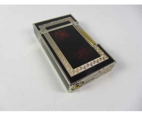 S J Dupont laque de chine lighter, Greek key border no 4FK12J8 Condition Report Click here for further images, condition, auc