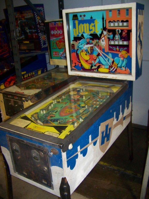 JOUST PINBALL MACHINE BALLY 1969 ZIPPER FLIPPERS Item is in used condition. Evidence of wear and