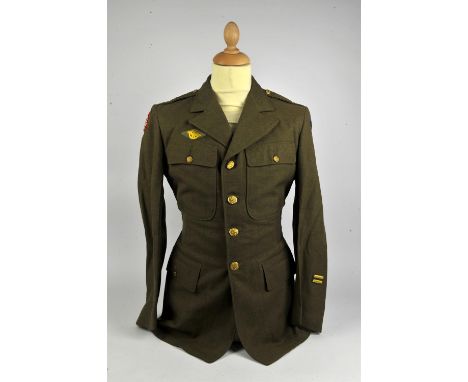 Vietnam era Private First Class Dress Green Uniform jacket with 101st Airborne, Screaming Eagles shoulder patch, Rifle marksm