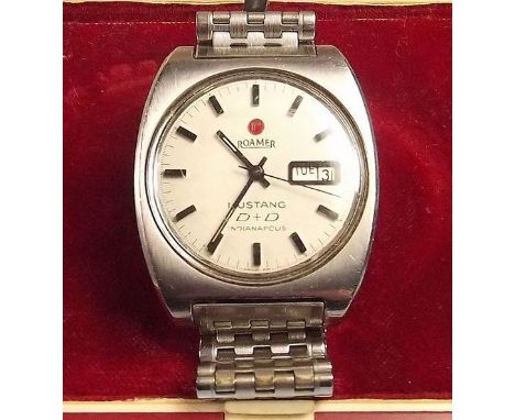 A vintage Roamer 'Mustang' gentlemans watch - boxed