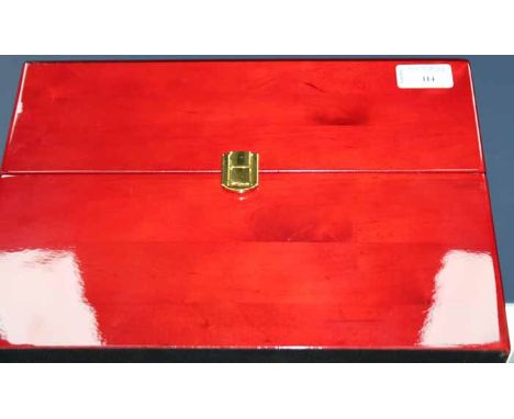 GLENCAIRN CRYSTAL DECANTER IN LACQUER BOX
ships decanter in fitted red lacquered box, box 32cm long