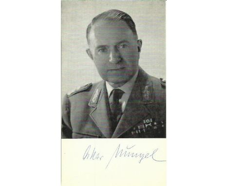 Gen Oscar Munzel signed vintage 4 x 3 b/w portrait photo. Generalmajor in the Wehrmacht during World War II and a General der