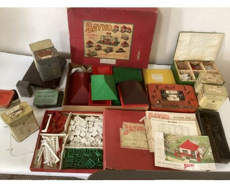 Vintage and Antique Bayko house building sets-owned from Childhood a whole war time sets and all small parts and bricks in an