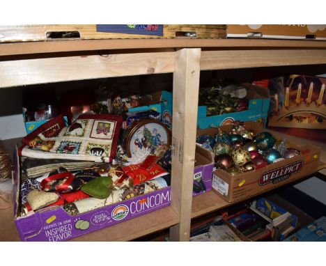 FOUR BOXES AND LOOSE CHRISTMAS DECORATIONS AND SUNDIES, to include a boxed wooden candle bridge decorated with trees and illu