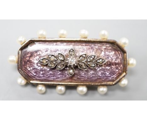 An Edwardian yellow metal, seed pearl, diamond and enamel set brooch, 31m, gross weight 5.4 grams.