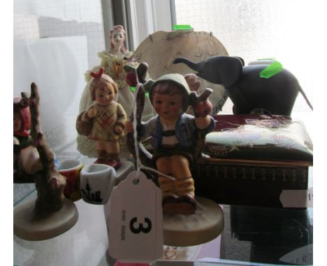 Various Hummel and other ornaments (one a/f)
