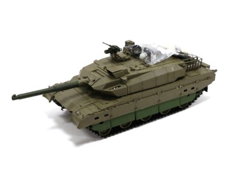 Tamiya Radio Control Japanese Defence Force Type 10 Tank 1:16 scale (no control unit)