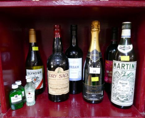 Vintage alcohol - Dry Martini, Dry Sack Sherry Williams &amp; Humbert, Glyndwr Welsh Wine and alcohol miniatures