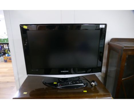 Samsung 25" TV with remote control