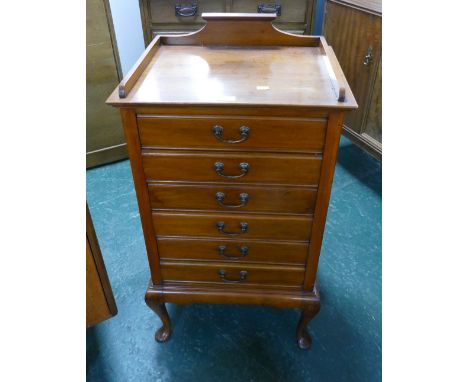 Mahogany music cabinet 