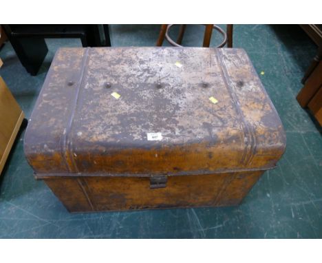 Metal trunk 