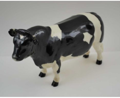 A BESWICK CERAMIC FRIESIAN BULL "Champion Coddington Hilt Bar", 12cm high 