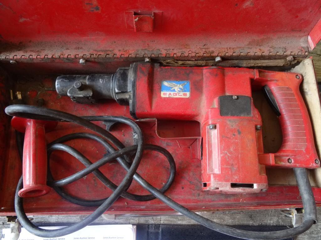 Milwaukee Eagle HD Rotary Hammer Drill 1