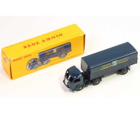 Dinky Toys French Dinky No. 32 AB Panhard Articulated Truck and Trailer "SNCF" comprising a blue body, trailer and metal tilt