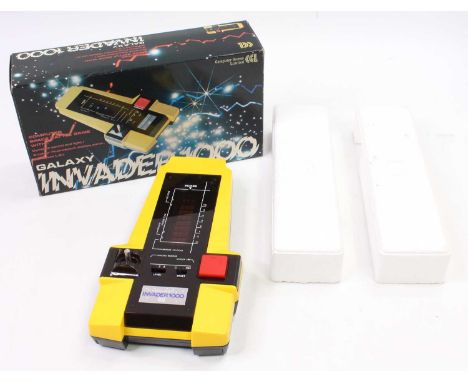 Computer Games Limited Galaxy Invader 1000 handheld space battle game with "Dynamic sound and light" in full working order an