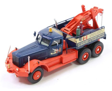 Alan Smith Auto Models (ASAM) 1/48th scale white metal model of a SUN129 Diamond T Hard Top Heavy Cab Tow Truck, finished in 