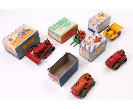 5 boxed Dinky Toys construction models to include, No. 561 Blaw Knox Bulldozer, No. 962 Dumper Truck, 2x No. 563/963 Heavy Tr