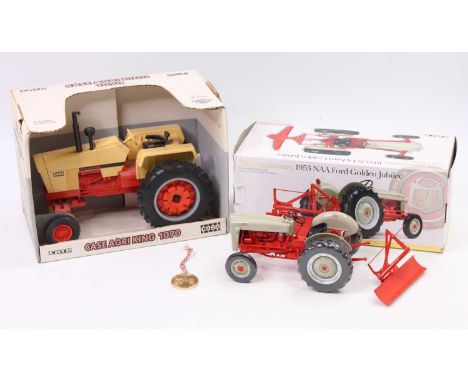 An Ertl mixed scale agricultural diecast group, two pieces to include an Ertl large scale model of a Case Agriking 1070 tract