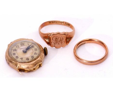 Mixed Lot: 9ct gold wedding ring, a 9ct gold signet ring  5.4gms (the two), a 9ct gold cased Medana ladies wrist watch, toget