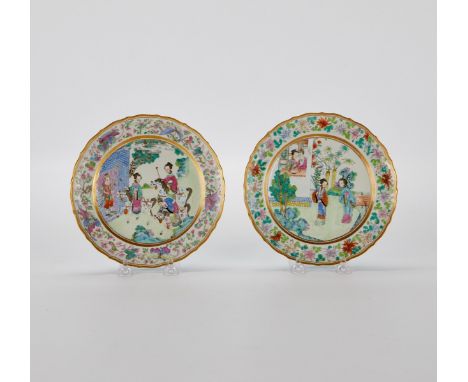 Group of two Chinese Qing dynasty Daoguang porcelain plates. Each with a Daoguang seal in iron-red along the underside. One p