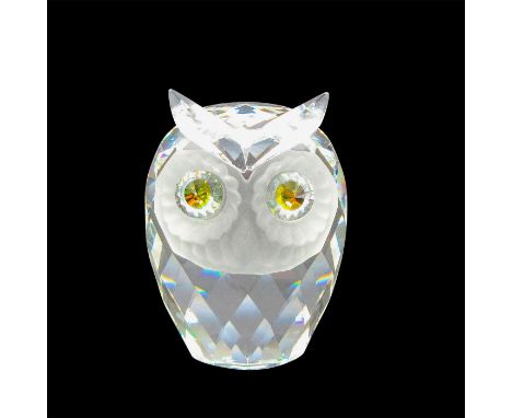 Part of the Woodlands Friends collection. Faceted body with frosted feathers around eyes. Eyes are green jeweled with crystal