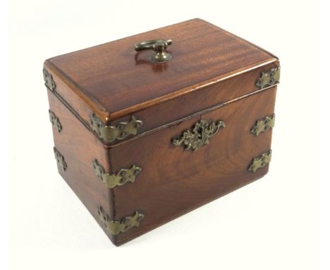George III mahogany rectangular tea caddy of small proportions, the hinged cover disclosing 3 compartments, with a brass scal