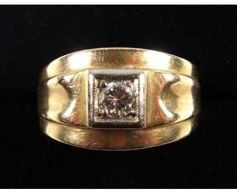 Yellow metal wide band ring set diamond, .25ct approx., stamped 14K, gross 4.7grs 