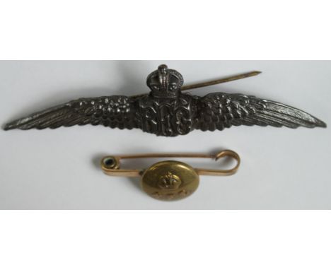 Badges a pair of RFC bronze Pilots wings , pin back plus an RFC sweetheart converted button GVF