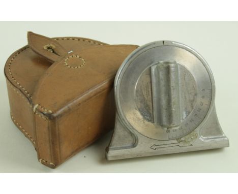 WW1 French artillery gunners clinometer in its leather case