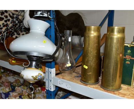 SUNDRY ITEMS comprising two brass thirteen pounder shell cases, both dated 1918, a continental style ceramic and metal ceilin