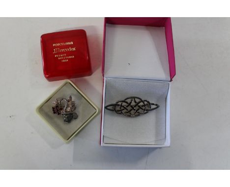 Two vintage silver brooches 