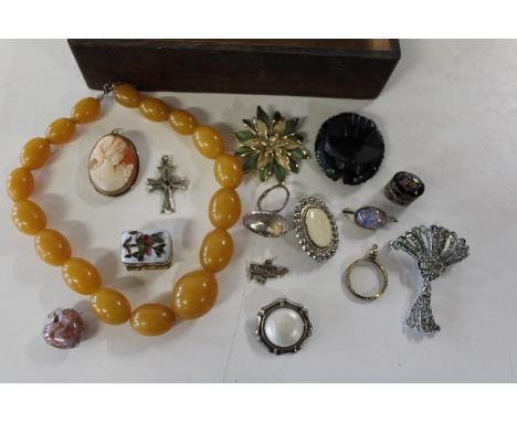 A box of vintage brooches &amp; necklaces etc 