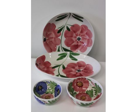 Four pieces of vintage ceramics. large bowl dia. 33cm 
