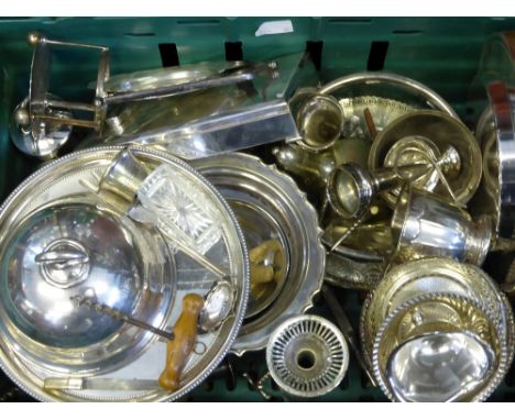 A Quantity of Silver Plate, including planter, caster, cigar box, tray, bowls etc.