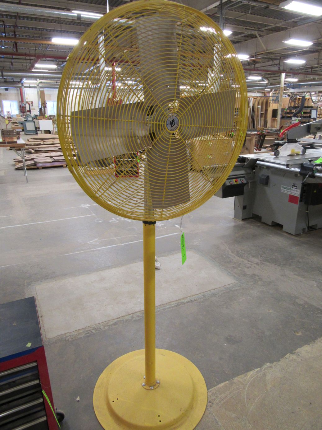 TPI Industrial 30" Pedestal Fan