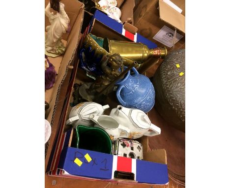 Tray assorted, Deco tea service, lamp etc.